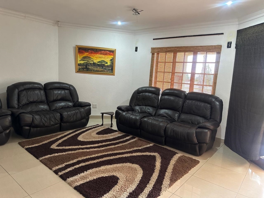 9 Bedroom Property for Sale in Safari Gardens North West